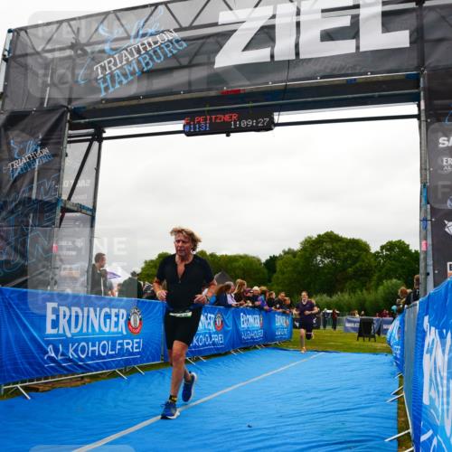 30.08.2026 - Elbe Triathlon Hamburg LAZAROV Photography http://msf.ph/oto/10086275 30.08.2026 11:59:29 Ziel 785, 859, 1131 meine-sportfotos.de