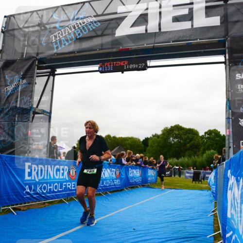 30.08.2026 - Elbe Triathlon Hamburg LAZAROV Photography http://msf.ph/oto/10086277 30.08.2026 11:59:29 Ziel 785, 859, 1131 meine-sportfotos.de
