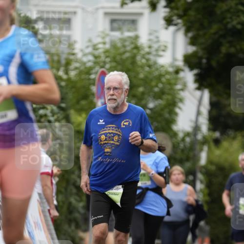 30.08.2026 - Blankeneser Heldenlauf Patografie http://msf.ph/oto/10086309 30.08.2026 10:44:34 Ziel 5313, 5642, 5716 meine-sportfotos.de