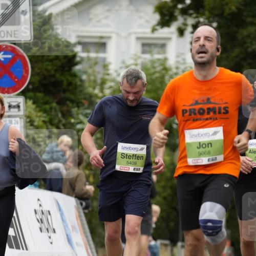 30.08.2026 - Blankeneser Heldenlauf Patografie http://msf.ph/oto/10086315 30.08.2026 10:44:42 Ziel 5068, 5313, 5383, 5409, 5642 meine-sportfotos.de