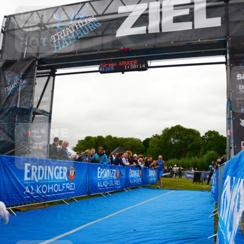 30.08.2026 - Elbe Triathlon Hamburg LAZAROV Photography http://msf.ph/oto/10086346 30.08.2026 12:00:16 Ziel 801, 1362, 1365, 1518, 1551 meine-sportfotos.de