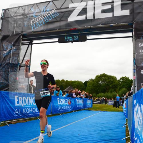 30.08.2026 - Elbe Triathlon Hamburg LAZAROV Photography http://msf.ph/oto/10086408 30.08.2026 12:01:01 Ziel 1481, 1536 meine-sportfotos.de