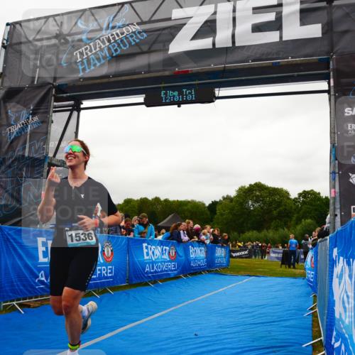30.08.2026 - Elbe Triathlon Hamburg LAZAROV Photography http://msf.ph/oto/10086410 30.08.2026 12:01:02 Ziel 1481, 1536 meine-sportfotos.de