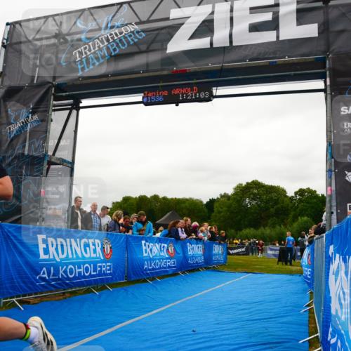 30.08.2026 - Elbe Triathlon Hamburg LAZAROV Photography http://msf.ph/oto/10086414 30.08.2026 12:01:02 Ziel 1481, 1536 meine-sportfotos.de