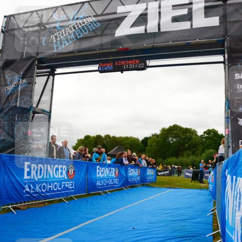 30.08.2026 - Elbe Triathlon Hamburg LAZAROV Photography http://msf.ph/oto/10086438 30.08.2026 12:01:21 Ziel 1450 meine-sportfotos.de