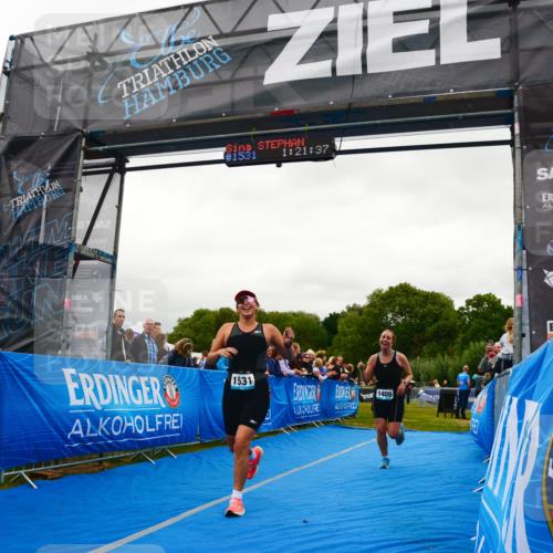 30.08.2026 - Elbe Triathlon Hamburg LAZAROV Photography http://msf.ph/oto/10086442 30.08.2026 12:01:36 Ziel 1405, 1531 meine-sportfotos.de