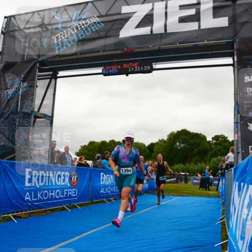 30.08.2026 - Elbe Triathlon Hamburg LAZAROV Photography http://msf.ph/oto/10086454 30.08.2026 12:01:45 Ziel 1301, 1394, 1479, 1480 meine-sportfotos.de