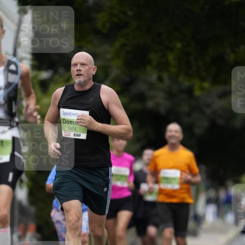 30.08.2026 - Blankeneser Heldenlauf Patografie http://msf.ph/oto/10086507 30.08.2026 10:47:52 Ziel 5026, 5245, 5335, 5424, 5451 meine-sportfotos.de