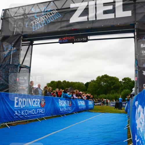30.08.2026 - Elbe Triathlon Hamburg LAZAROV Photography http://msf.ph/oto/10086511 30.08.2026 12:02:09 Ziel 1417, 1563 meine-sportfotos.de