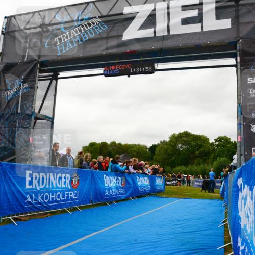 30.08.2026 - Elbe Triathlon Hamburg LAZAROV Photography http://msf.ph/oto/10086513 30.08.2026 12:02:09 Ziel 1417, 1563 meine-sportfotos.de