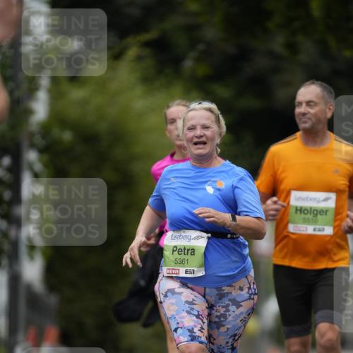 30.08.2026 - Blankeneser Heldenlauf Patografie http://msf.ph/oto/10086516 30.08.2026 10:47:55 Ziel 5245, 5424, 5451 meine-sportfotos.de