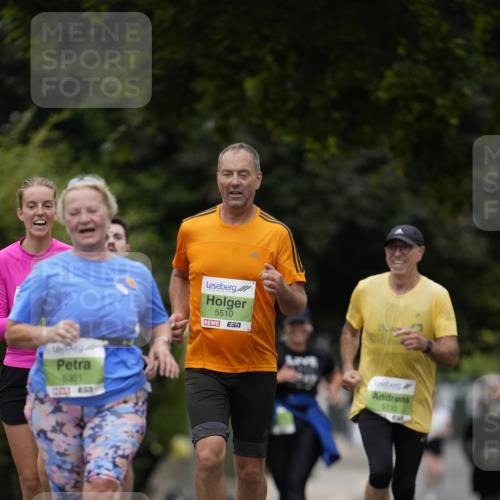 30.08.2026 - Blankeneser Heldenlauf Patografie http://msf.ph/oto/10086518 30.08.2026 10:47:56 Ziel 5245, 5361, 5424, 5451 meine-sportfotos.de