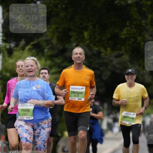 30.08.2026 - Blankeneser Heldenlauf Patografie http://msf.ph/oto/10086520 30.08.2026 10:47:56 Ziel 5245, 5361, 5424, 5451 meine-sportfotos.de