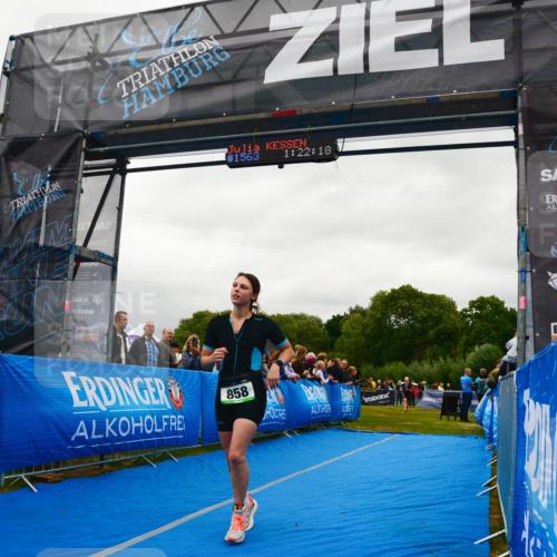 30.08.2026 - Elbe Triathlon Hamburg LAZAROV Photography http://msf.ph/oto/10086531 30.08.2026 12:02:24 Ziel 858, 1645 meine-sportfotos.de