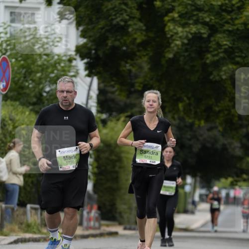 30.08.2026 - Blankeneser Heldenlauf Patografie http://msf.ph/oto/10086550 30.08.2026 10:48:31 Ziel 5730, 5731 meine-sportfotos.de