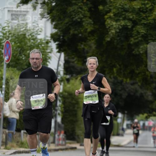 30.08.2026 - Blankeneser Heldenlauf Patografie http://msf.ph/oto/10086552 30.08.2026 10:48:31 Ziel 5730, 5731 meine-sportfotos.de