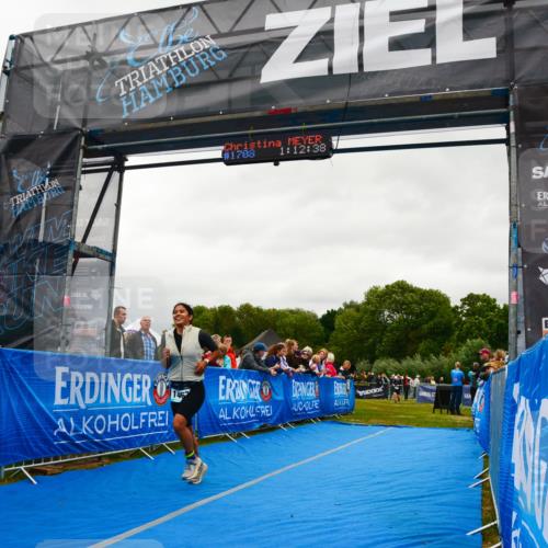 30.08.2026 - Elbe Triathlon Hamburg LAZAROV Photography http://msf.ph/oto/10086556 30.08.2026 12:02:38 Ziel 1467, 1708 meine-sportfotos.de