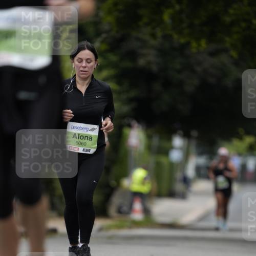 30.08.2026 - Blankeneser Heldenlauf Patografie http://msf.ph/oto/10086557 30.08.2026 10:48:34 Ziel 5060, 5730, 5731 meine-sportfotos.de