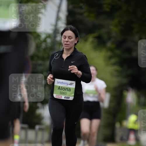 30.08.2026 - Blankeneser Heldenlauf Patografie http://msf.ph/oto/10086562 30.08.2026 10:48:36 Ziel 5060, 5730, 5731 meine-sportfotos.de