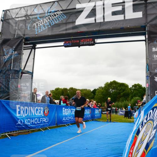 30.08.2026 - Elbe Triathlon Hamburg LAZAROV Photography http://msf.ph/oto/10086607 30.08.2026 12:03:03 Ziel 764, 942, 1544 meine-sportfotos.de