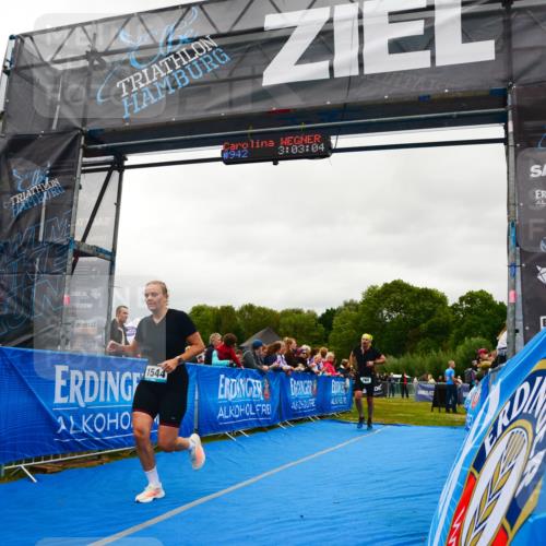 30.08.2026 - Elbe Triathlon Hamburg LAZAROV Photography http://msf.ph/oto/10086610 30.08.2026 12:03:03 Ziel 764, 942, 1544 meine-sportfotos.de