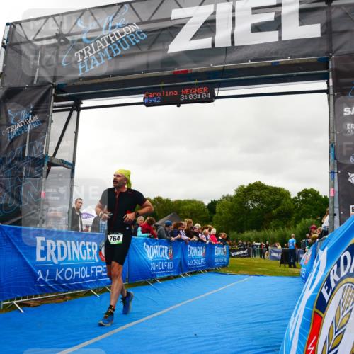30.08.2026 - Elbe Triathlon Hamburg LAZAROV Photography http://msf.ph/oto/10086622 30.08.2026 12:03:06 Ziel 764, 942, 1544 meine-sportfotos.de