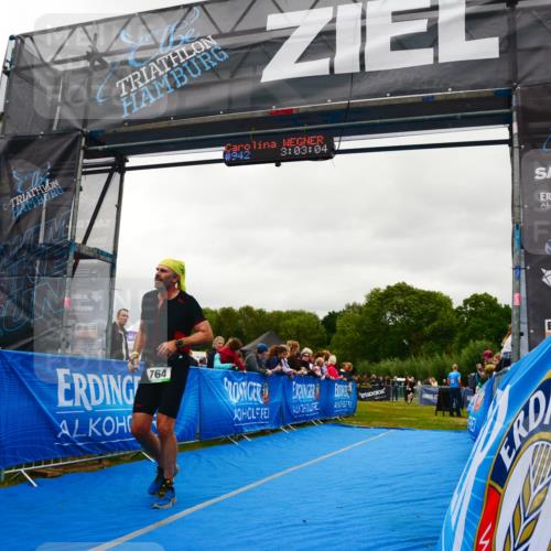 30.08.2026 - Elbe Triathlon Hamburg LAZAROV Photography http://msf.ph/oto/10086624 30.08.2026 12:03:07 Ziel 764, 1544 meine-sportfotos.de