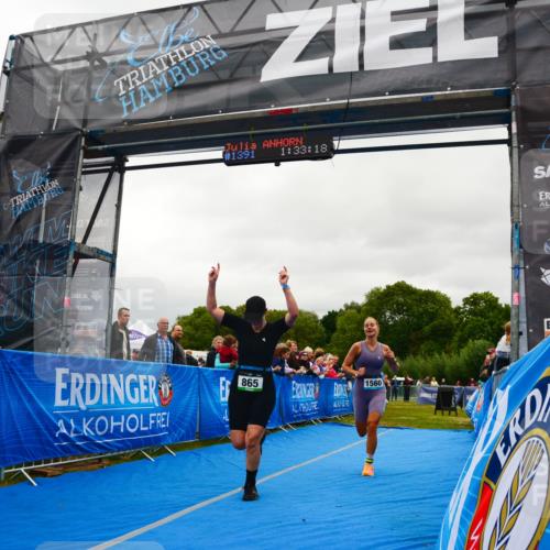30.08.2026 - Elbe Triathlon Hamburg LAZAROV Photography http://msf.ph/oto/10086645 30.08.2026 12:03:19 Ziel 865, 952, 1391, 1560 meine-sportfotos.de