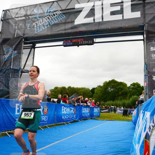 30.08.2026 - Elbe Triathlon Hamburg LAZAROV Photography http://msf.ph/oto/10086666 30.08.2026 12:03:27 Ziel 952 meine-sportfotos.de