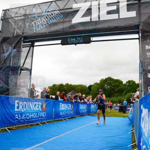 30.08.2026 - Elbe Triathlon Hamburg LAZAROV Photography http://msf.ph/oto/10086675 30.08.2026 12:03:39 Ziel 1388, 1420, 1466, 1500, 1503 meine-sportfotos.de