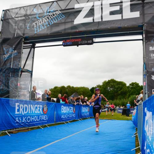 30.08.2026 - Elbe Triathlon Hamburg LAZAROV Photography http://msf.ph/oto/10086679 30.08.2026 12:03:39 Ziel 1388, 1420, 1466, 1500, 1503 meine-sportfotos.de