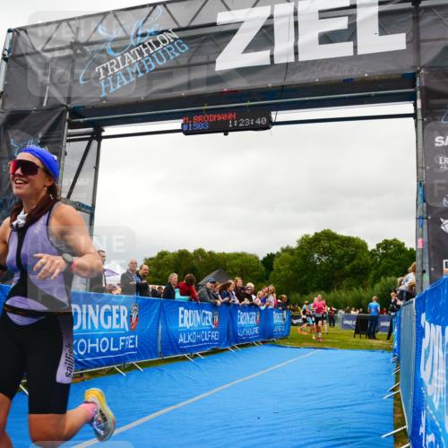 30.08.2026 - Elbe Triathlon Hamburg LAZAROV Photography http://msf.ph/oto/10086689 30.08.2026 12:03:41 Ziel 1388, 1420, 1466, 1500, 1503 meine-sportfotos.de