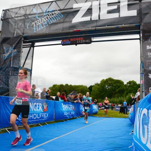 30.08.2026 - Elbe Triathlon Hamburg LAZAROV Photography http://msf.ph/oto/10086698 30.08.2026 12:03:44 Ziel 1388, 1420, 1466, 1522 meine-sportfotos.de