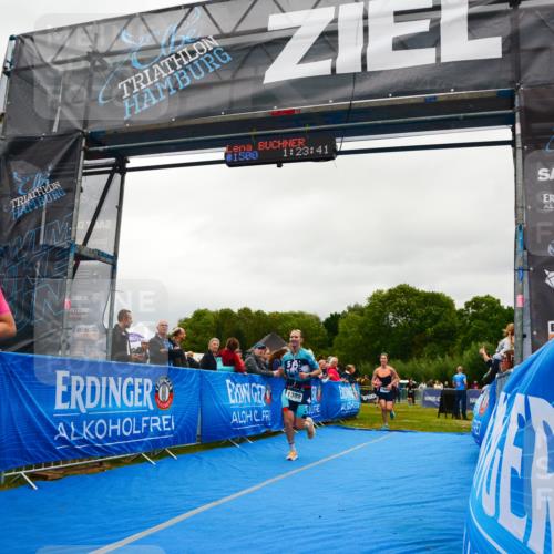 30.08.2026 - Elbe Triathlon Hamburg LAZAROV Photography http://msf.ph/oto/10086702 30.08.2026 12:03:45 Ziel 1388, 1420, 1466, 1522 meine-sportfotos.de
