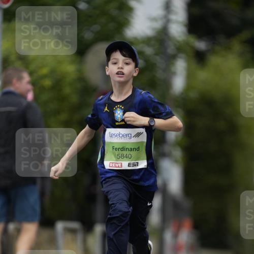 30.08.2026 - Blankeneser Heldenlauf Patografie http://msf.ph/oto/10086713 30.08.2026 10:51:45 Ziel 5840 meine-sportfotos.de