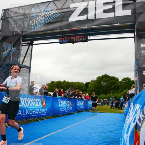 30.08.2026 - Elbe Triathlon Hamburg LAZAROV Photography http://msf.ph/oto/10086740 30.08.2026 12:03:52 Ziel 1522, 1572 meine-sportfotos.de