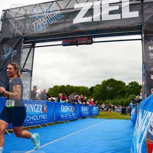 30.08.2026 - Elbe Triathlon Hamburg LAZAROV Photography http://msf.ph/oto/10086787 30.08.2026 12:04:28 Ziel 931, 1510, 1632 meine-sportfotos.de
