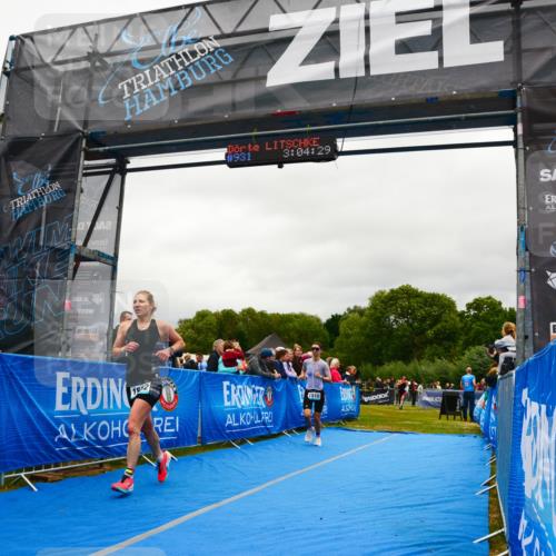 30.08.2026 - Elbe Triathlon Hamburg LAZAROV Photography http://msf.ph/oto/10086790 30.08.2026 12:04:33 Ziel 1510, 1632 meine-sportfotos.de