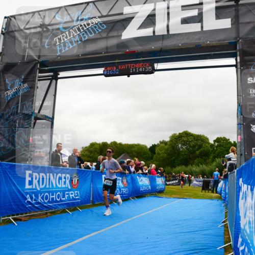 30.08.2026 - Elbe Triathlon Hamburg LAZAROV Photography http://msf.ph/oto/10086802 30.08.2026 12:04:34 Ziel 1463, 1510, 1632 meine-sportfotos.de