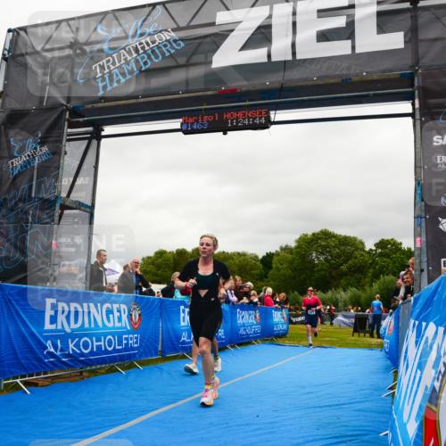 30.08.2026 - Elbe Triathlon Hamburg LAZAROV Photography http://msf.ph/oto/10086830 30.08.2026 12:04:48 Ziel 921, 983, 1127 meine-sportfotos.de