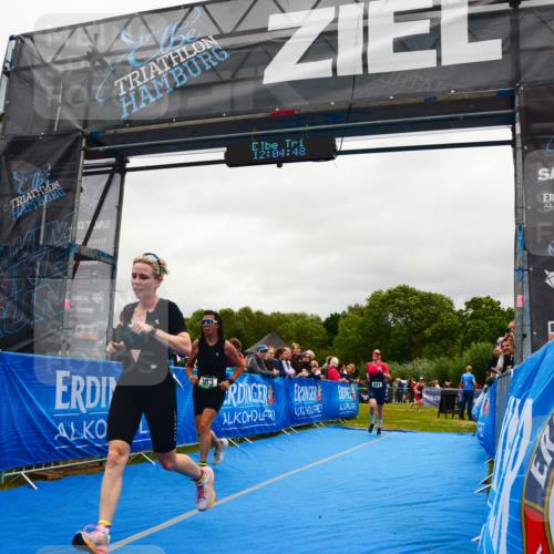 30.08.2026 - Elbe Triathlon Hamburg LAZAROV Photography http://msf.ph/oto/10086835 30.08.2026 12:04:49 Ziel 921, 983, 1127 meine-sportfotos.de