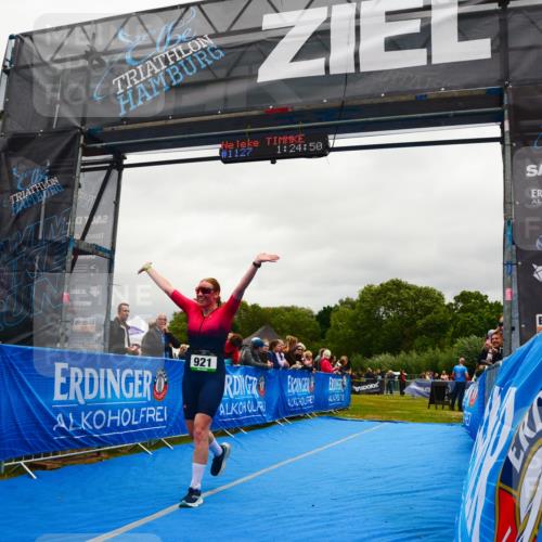 30.08.2026 - Elbe Triathlon Hamburg LAZAROV Photography http://msf.ph/oto/10086845 30.08.2026 12:04:52 Ziel 921, 983, 1127 meine-sportfotos.de