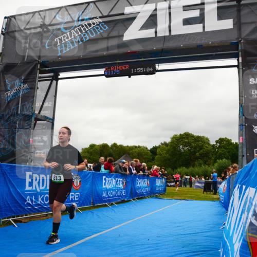 30.08.2026 - Elbe Triathlon Hamburg LAZAROV Photography http://msf.ph/oto/10086871 30.08.2026 12:05:08 Ziel 813, 1459, 1488 meine-sportfotos.de