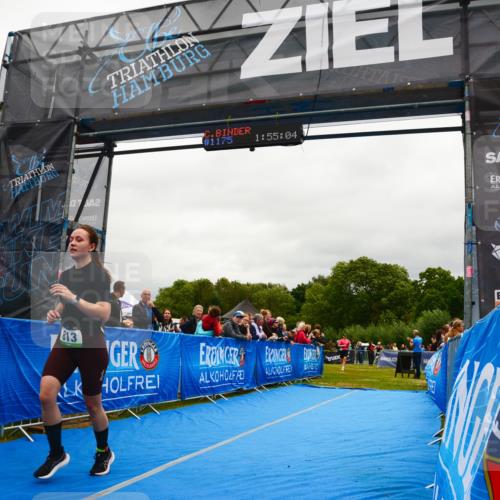 30.08.2026 - Elbe Triathlon Hamburg LAZAROV Photography http://msf.ph/oto/10086873 30.08.2026 12:05:08 Ziel 813, 1459, 1488 meine-sportfotos.de