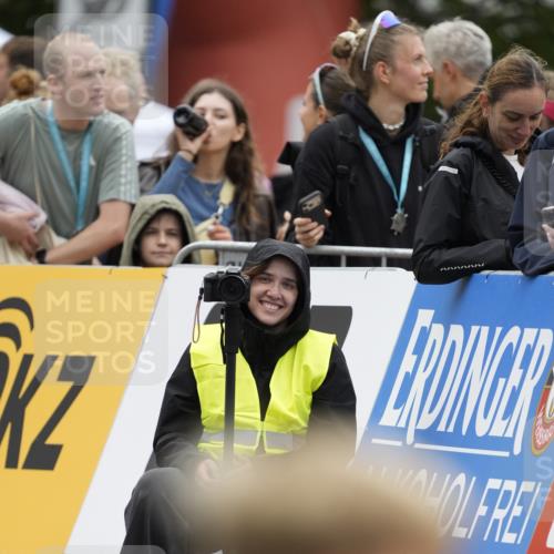 30.08.2026 - Blankeneser Heldenlauf Patografie http://msf.ph/oto/10086877 30.08.2026 11:03:30 Ziel  meine-sportfotos.de