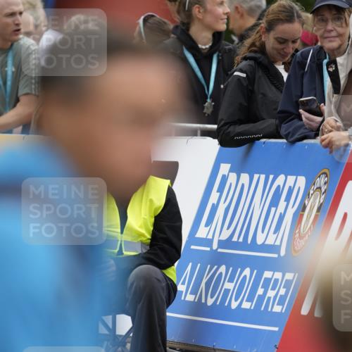 30.08.2026 - Blankeneser Heldenlauf Patografie http://msf.ph/oto/10086879 30.08.2026 11:03:30 Ziel  meine-sportfotos.de