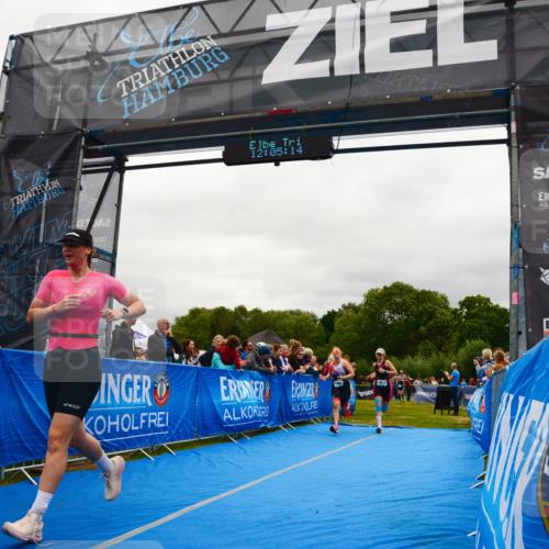 30.08.2026 - Elbe Triathlon Hamburg LAZAROV Photography http://msf.ph/oto/10086886 30.08.2026 12:05:15 Ziel 1414, 1424, 1459, 1488, 1525 meine-sportfotos.de
