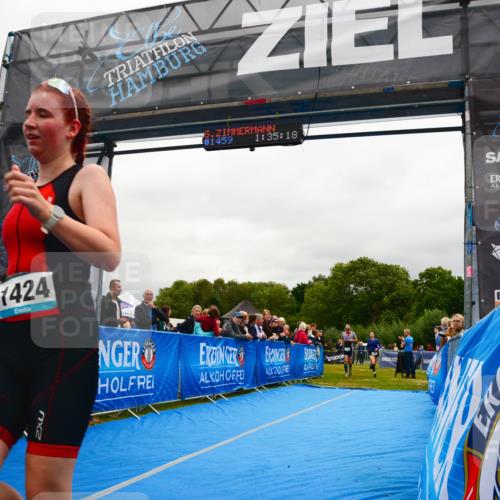 30.08.2026 - Elbe Triathlon Hamburg LAZAROV Photography http://msf.ph/oto/10086929 30.08.2026 12:05:21 Ziel 1358, 1414, 1424, 1460, 1525 meine-sportfotos.de