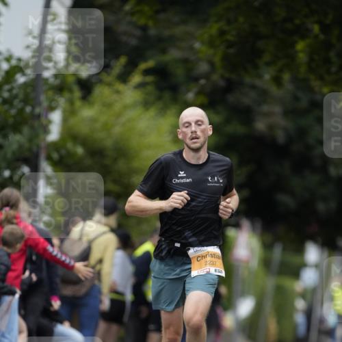 30.08.2026 - Blankeneser Heldenlauf Patografie http://msf.ph/oto/10086947 30.08.2026 11:15:41 Ziel 2237 meine-sportfotos.de