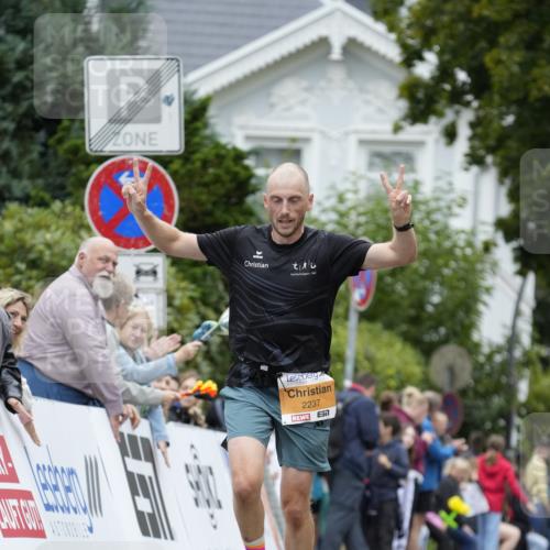 30.08.2026 - Blankeneser Heldenlauf Patografie http://msf.ph/oto/10086964 30.08.2026 11:15:45 Ziel 2237 meine-sportfotos.de